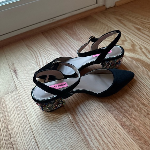 Betsey Johnson Black Velvet Pointed Toe Colorful Crystal Gem Heels Size 7.5 - Picture 7 of 7